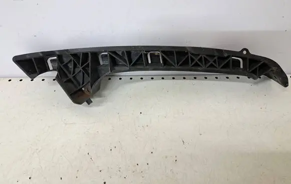 Honda FR-V Headlight/headlamp mounting bracket