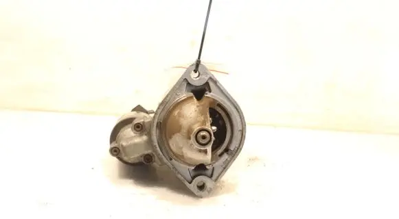 Toyota Corolla E110 Starter motor 1005831182