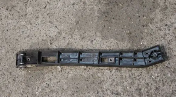 Renault Clio V Radiator mount bracket 625B59050R