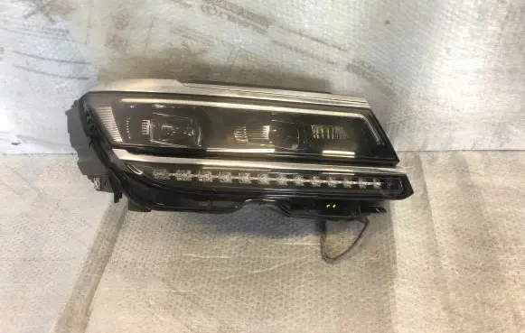 Volkswagen Tiguan Allspace Headlight/headlamp 5NB941082A