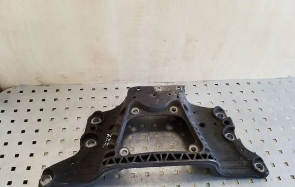 Audi A6 S6 C6 4F Gearbox mounting bracket