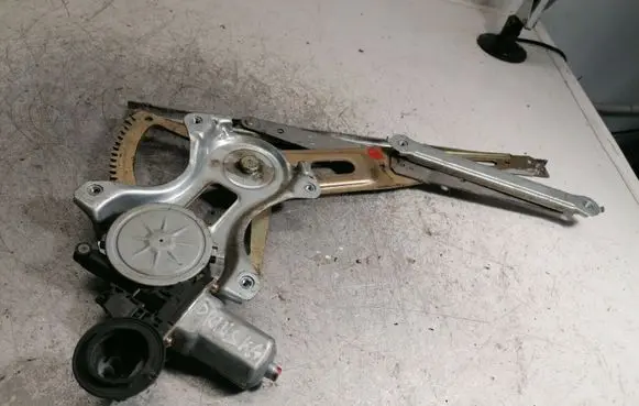 Toyota Prius (XW20) Rear door window regulator with motor 8572035140