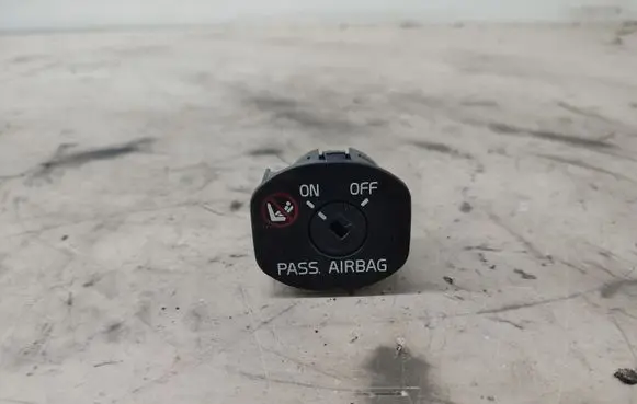 Volvo V70 Passenger airbag on/off switch 30795214