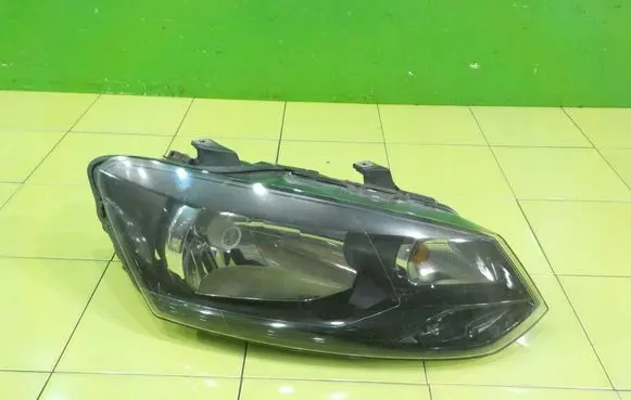 Volkswagen Polo V 6R Headlight/headlamp 89501934