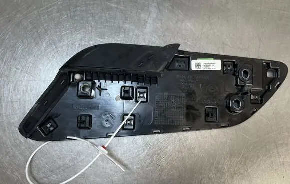 Porsche Taycan 9J1 Centre console side trim front 9J1858987