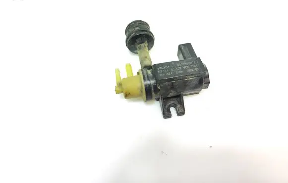 Volkswagen Transporter - Caravelle T5 Turbo solenoid valve 1K0906627A 70086800 10T084