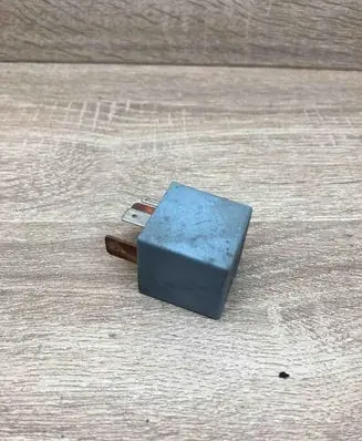 Volkswagen Golf III Other relay 357911253 WL050237003