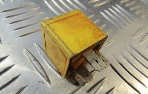 Ford Escort Other relay 81AG14N089CA