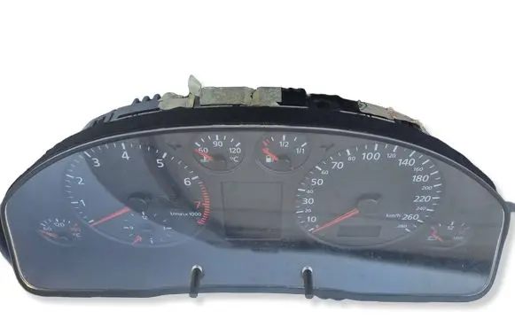 Audi A6 Allroad C5 Speedometer (instrument cluster) 4B0919881D 110008890023