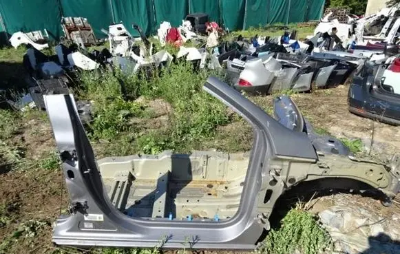 Peugeot 308 Front quarter panel 