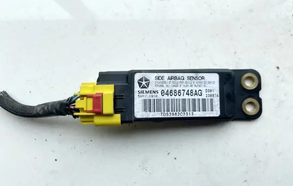 Chrysler Voyager Airbag deployment crash/impact sensor 04686748AG