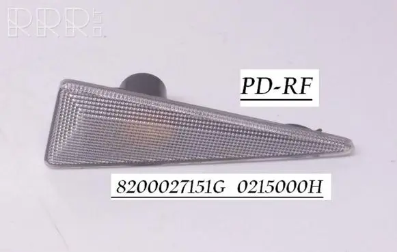 Front fender indicator light