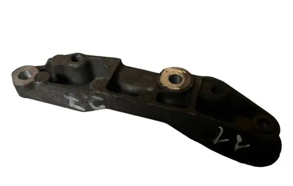 Land Rover Range Rover Sport L320 Engine mounting bracket 4R8Q190624AB AIS18C03