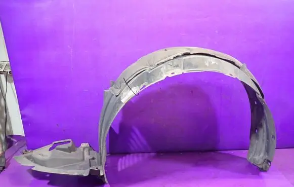 Toyota Avensis Verso Front arch 5387605030