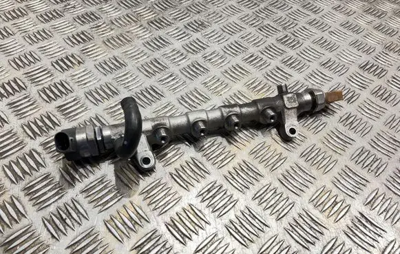 Volkswagen PASSAT B7 Fuel main line pipe R03l125c 0281006074 71122504