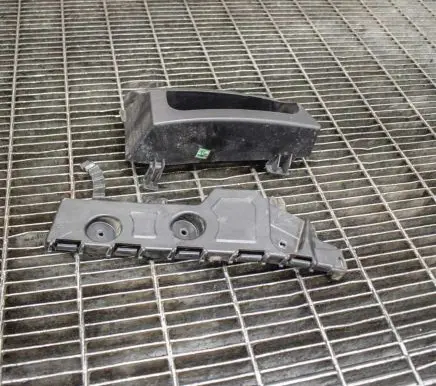 Opel Mokka Rear bumper mounting bracket 95256261