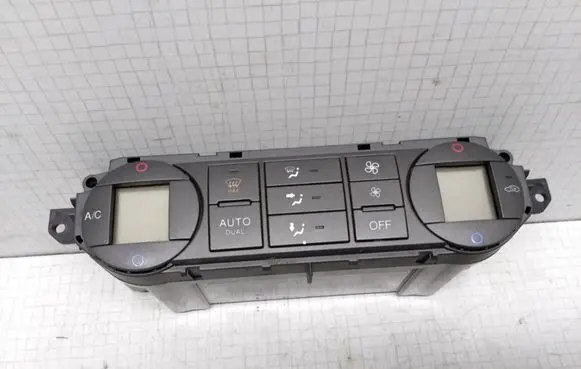 Ford Focus C-MAX Climate control unit 3M5T18C612AH