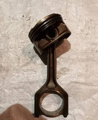 BMW 3 E92 E93 Piston with connecting rod 7558528