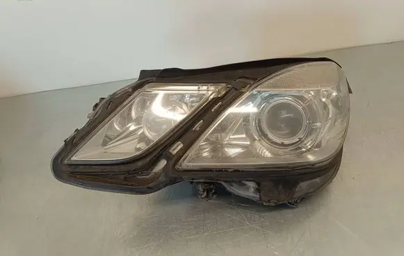 Mercedes-Benz E W212 Headlight/headlamp A2128205761