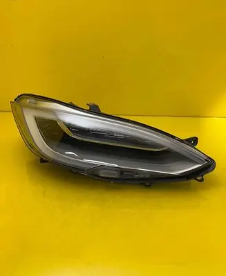Tesla Model S Headlight/headlamp 105357500C