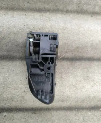 Subaru Legacy Front door interior handle
