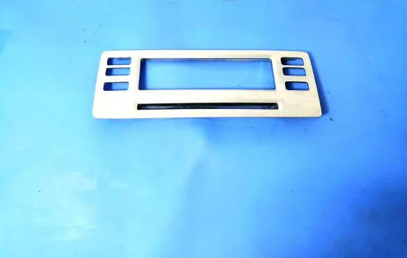 Volvo V70 Radio/GPS head unit trim 1303415
