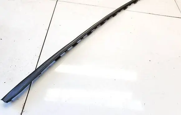 Opel Meriva A Windshield trim 93363714
