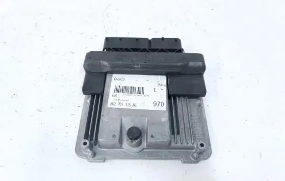 Audi A5 8T 8F Engine control unit/module 8K2907115AG