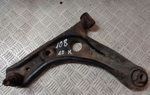 Peugeot 108 Front lower control arm/wishbone
