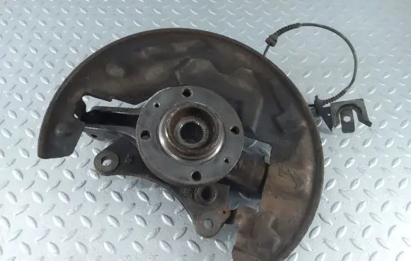 Citroen DS5 Front wheel hub 3307A2 3646C0
