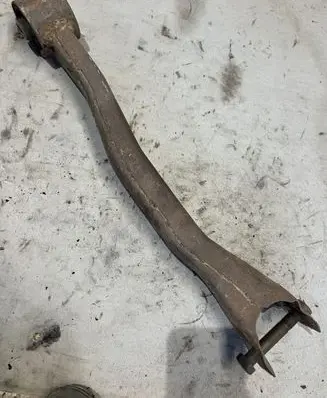 Mitsubishi Pajero Rear control arm