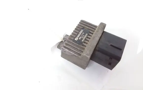 Peugeot 206 Glow plug pre-heat relay 9640469680