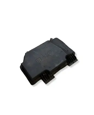 Mercedes-Benz E W238 Fuse box cover A2055402428