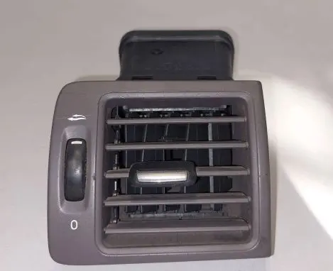 Volvo C70 Dash center air vent grill 39888292 14042010