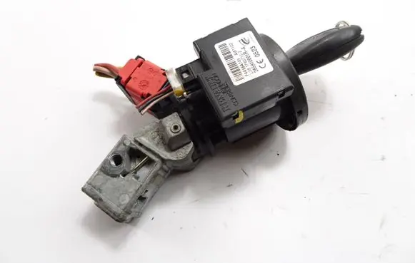 Dacia Sandero II Ignition lock 285910001R F4416A749