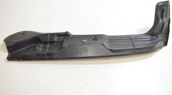 Audi A4 S4 B6 8E 8H Fender end trim 8E0821111A