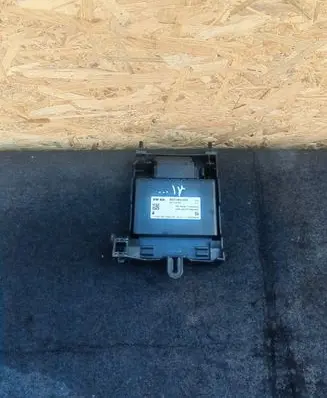 Audi A1 Voltage converter/converter module 8K0959663