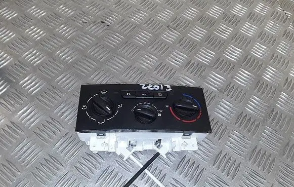 Peugeot Partner Climate control unit 9676532480 a42104600
