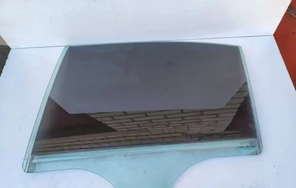 Mercedes-Benz E W212 Rear windscreen/windshield window A2137350110 VS131320J10 1531281880