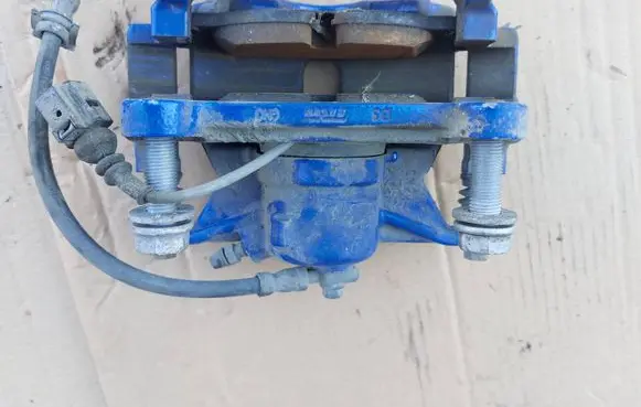 Volkswagen Golf VII Front brake caliper 5G0615124E
