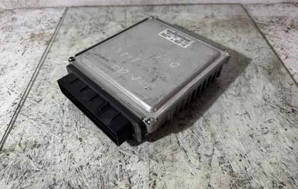Ford Mondeo Mk III Engine control unit/module 4S7112A650AD 12230612
