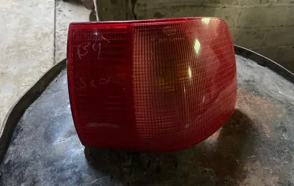 Audi 80 90 S2 B4 Rear/tail lights 140338