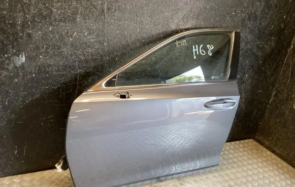 Lexus ES VII XZ10 Front door