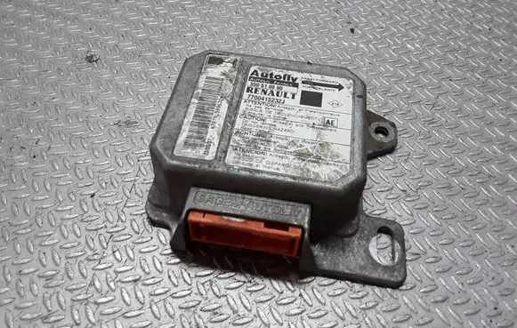 Renault Scenic I Airbag control unit/module 550510000 7700415232J