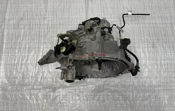 Jeep Avenger Manual 5 speed gearbox 9811243810