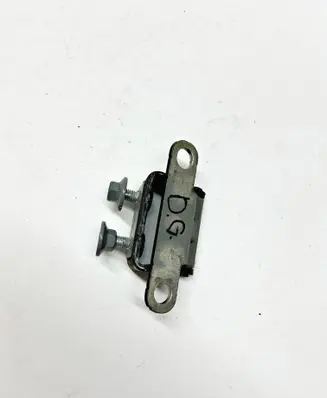 KIA Sportage Loading door upper hinge