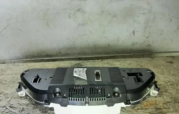 Audi A6 S6 C6 4F Speedometer (instrument cluster) 4F0920900S