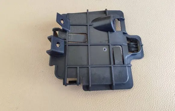 Other engine bay part