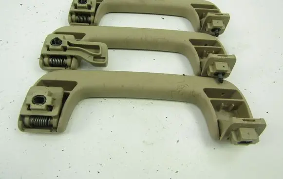 Audi A4 S4 B7 8E 8H Front interior roof grab handle 8E0857607D