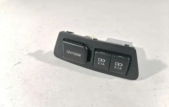 Lexus ES 250 - 300 - 330 USB socket connector 8553250020